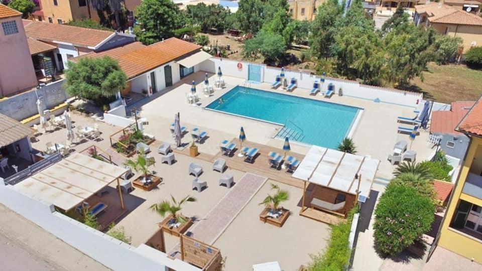 Le Palme Holidays Palmadula ภายนอก รูปภาพ